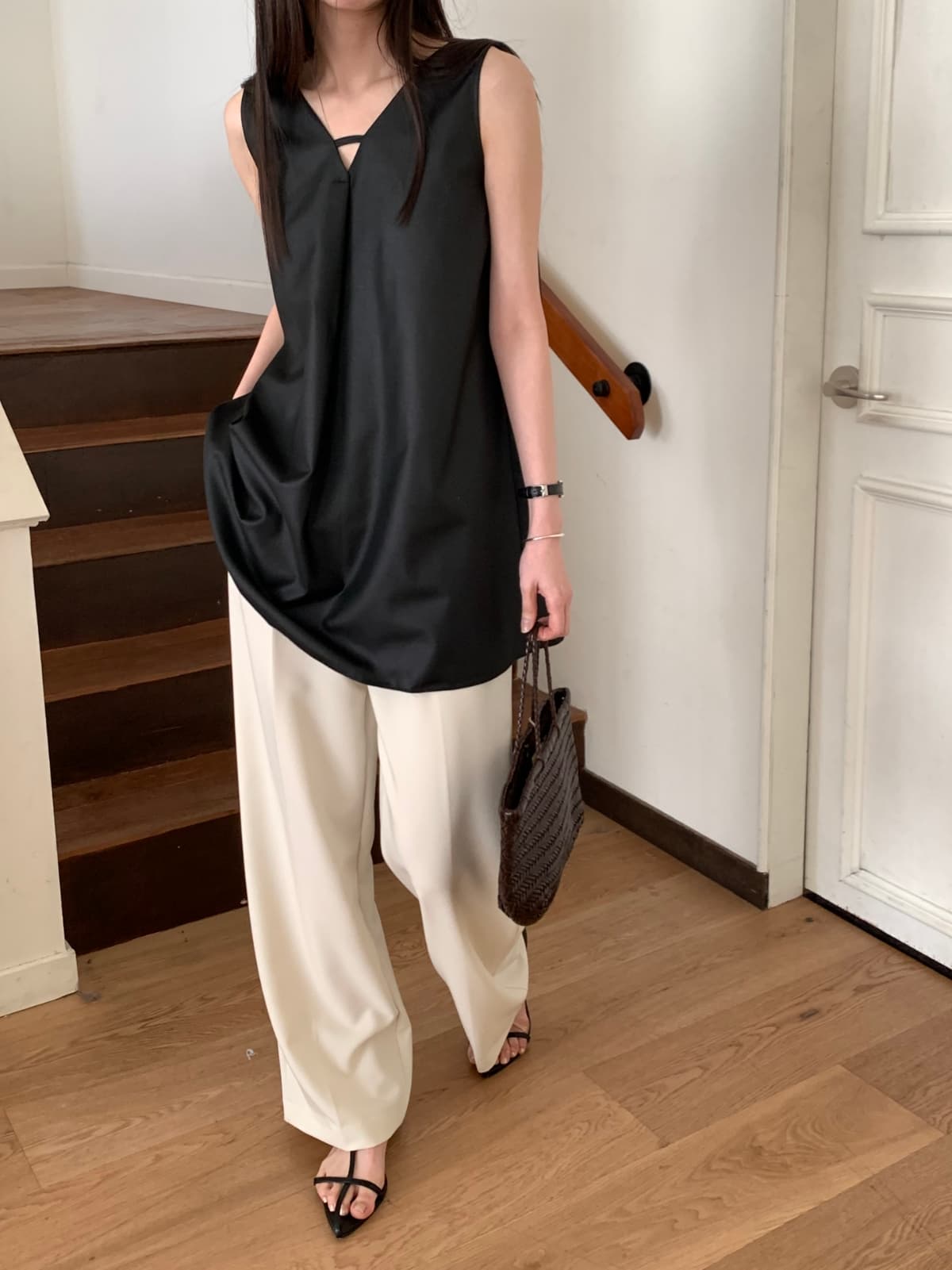 NARS sleeveless blouse - 이미지 1